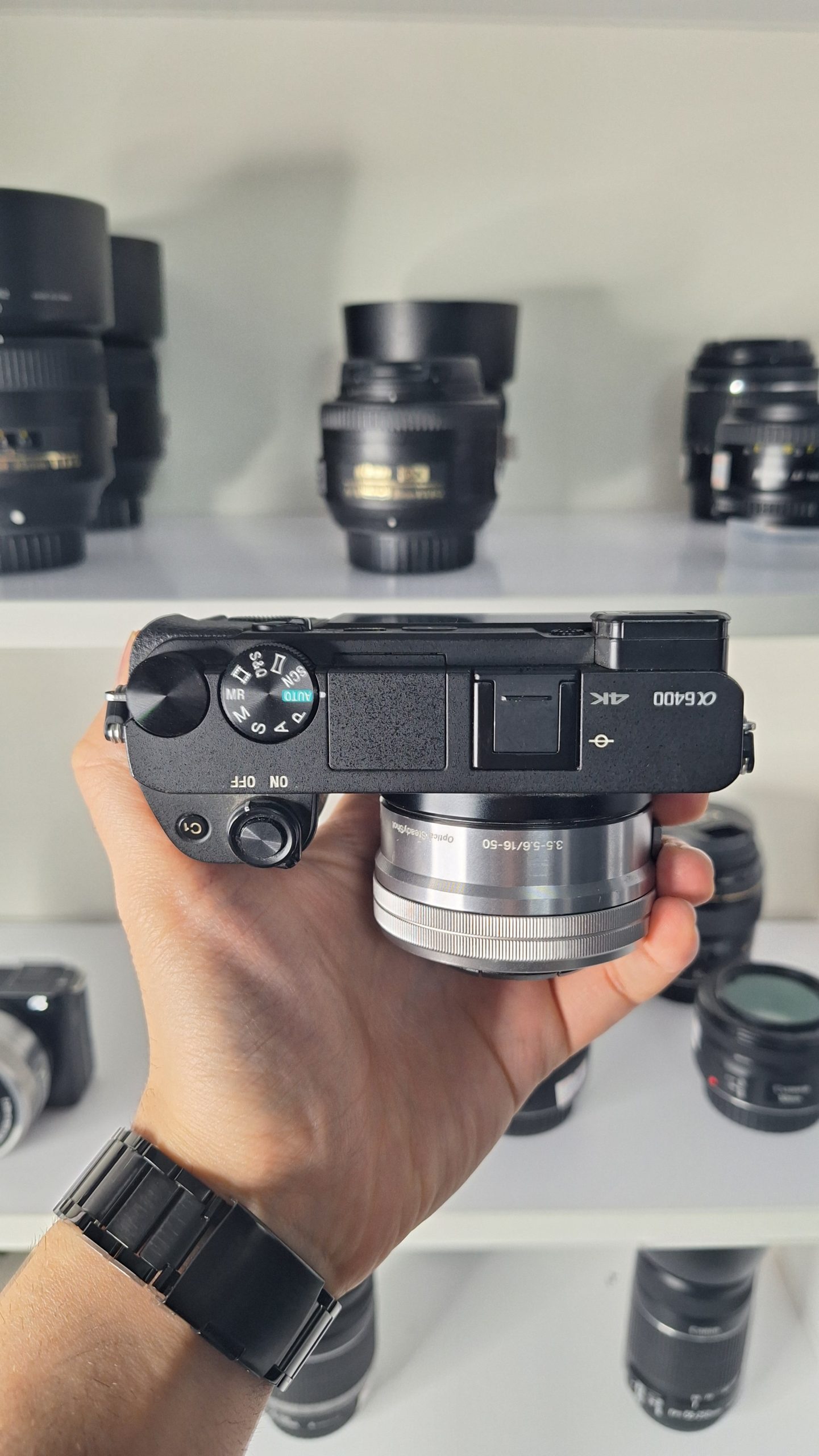 دوربین بدون آینه Sony a6400 دست دوم همراه لنز 50-16 میلی متر