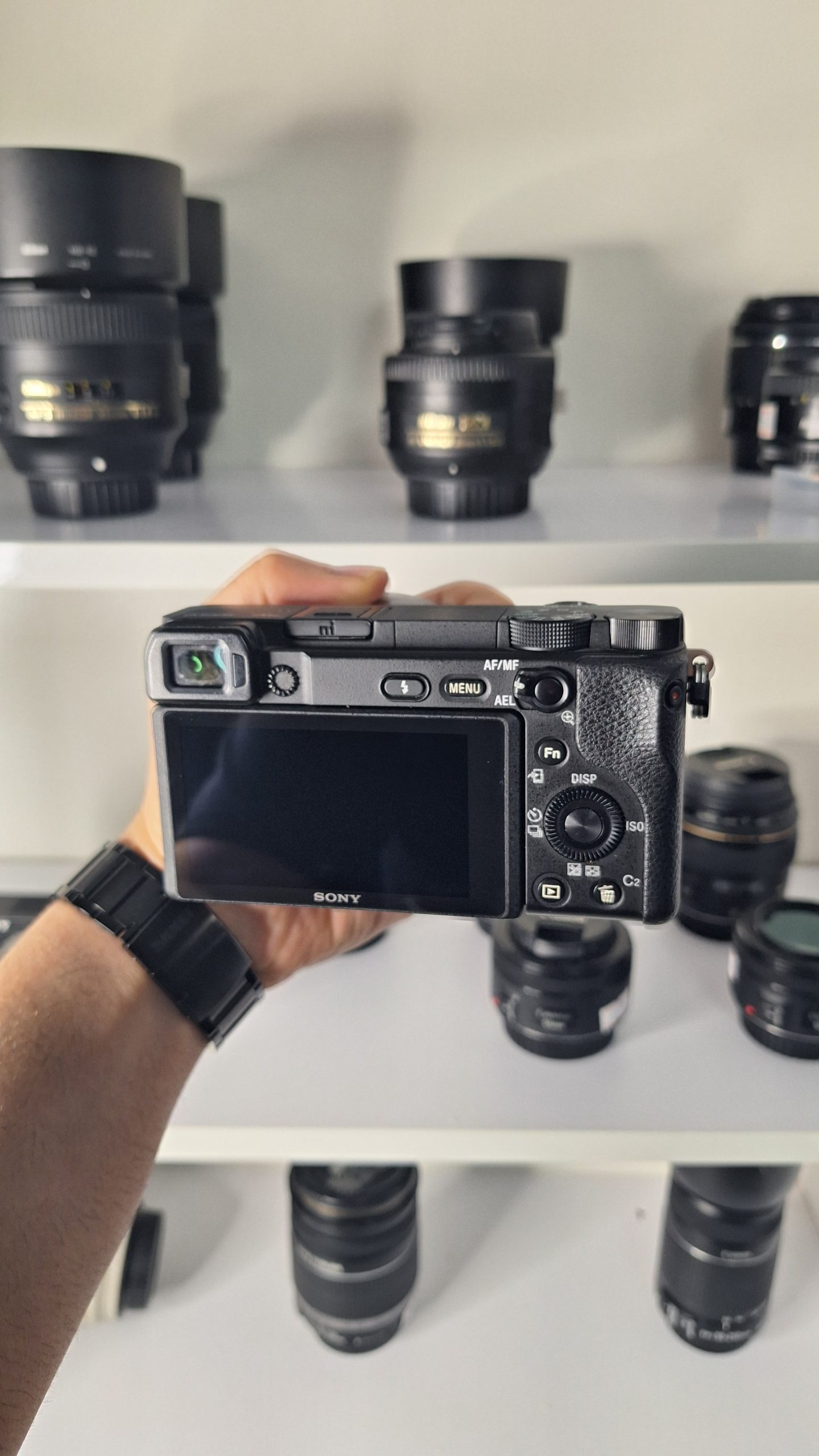 دوربین بدون آینه Sony a6400 دست دوم همراه لنز 50-16 میلی متر
