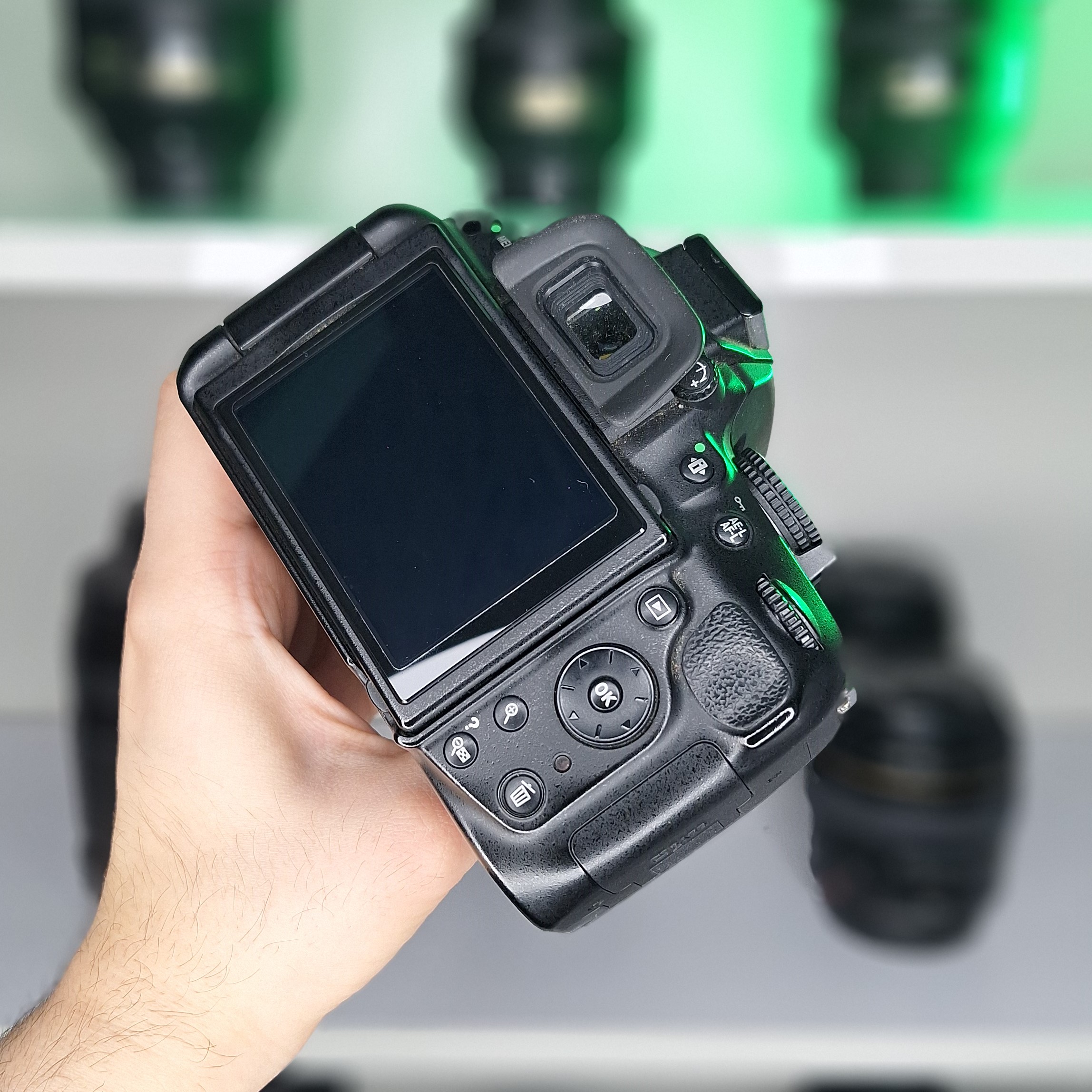 دوربین Nikon D5200 دست دوم